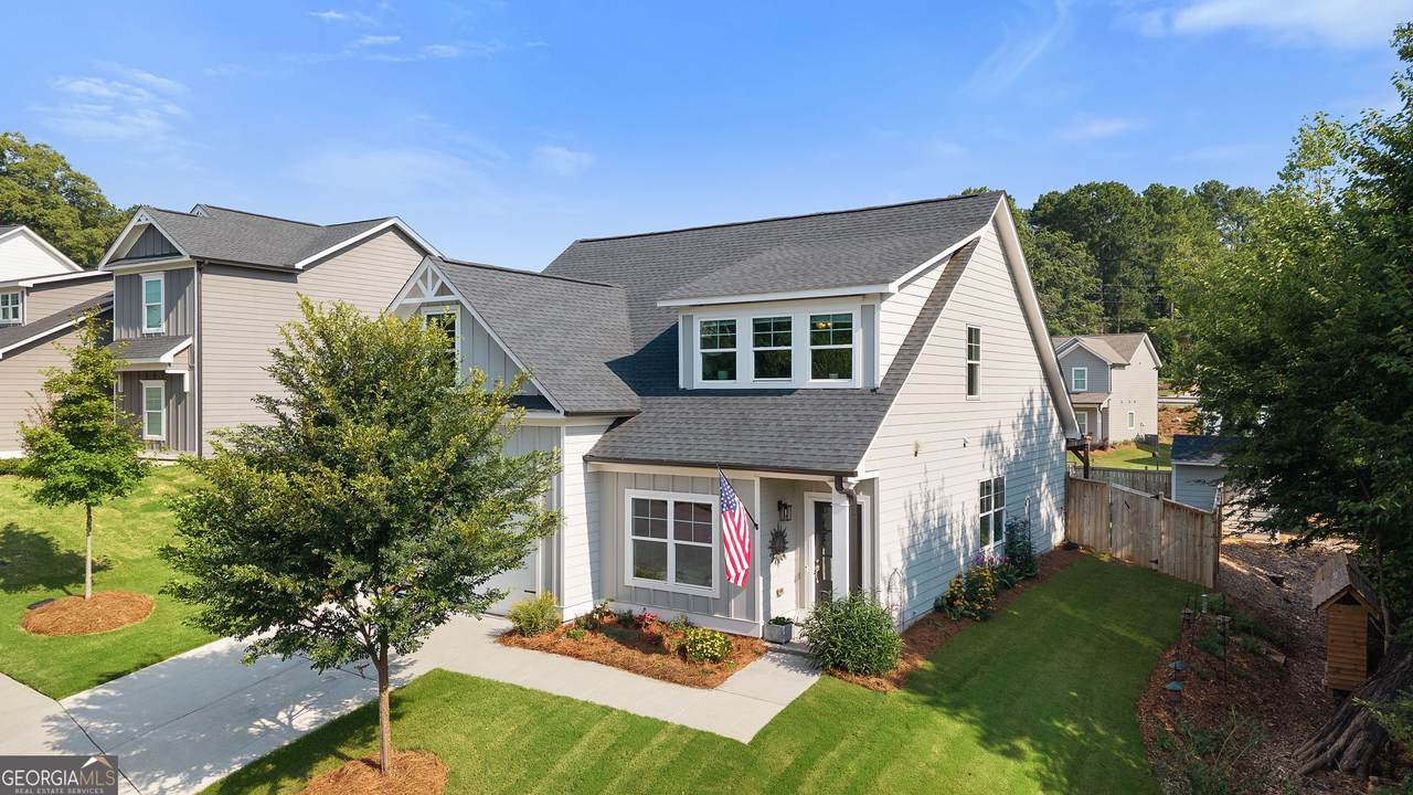 120 Russell Way - Photo 1