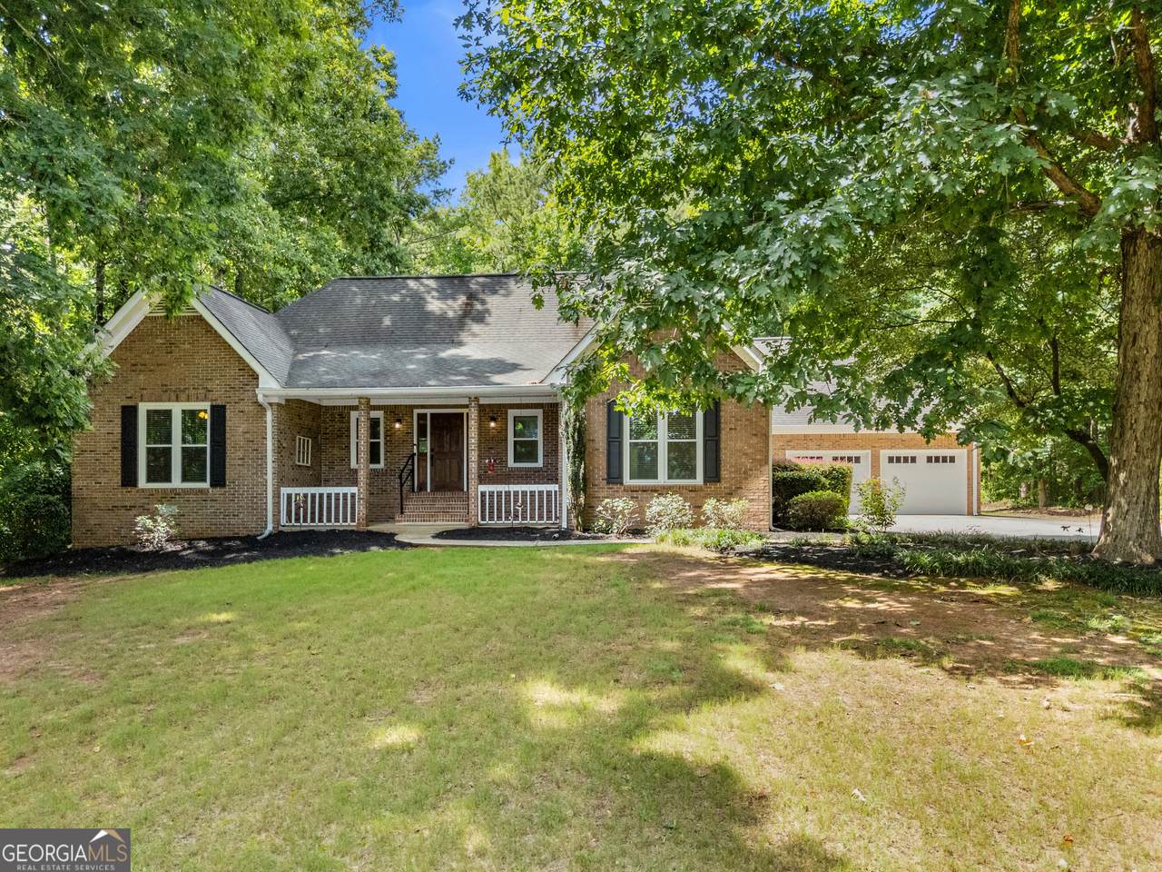 219 Darwish Drive - Photo 1