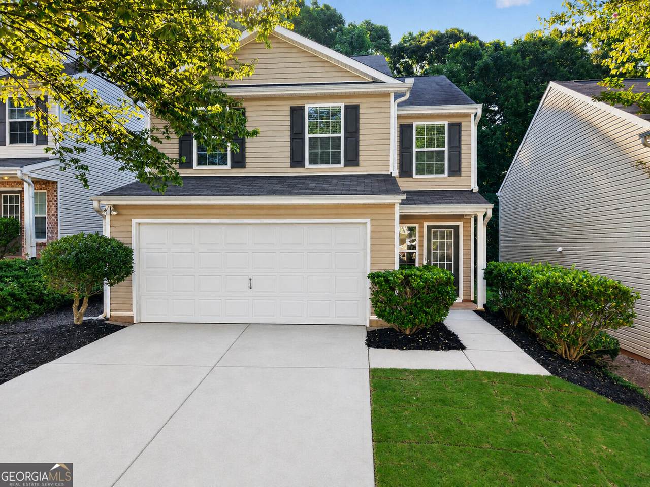 2820 Mayfair Drive - Photo 1