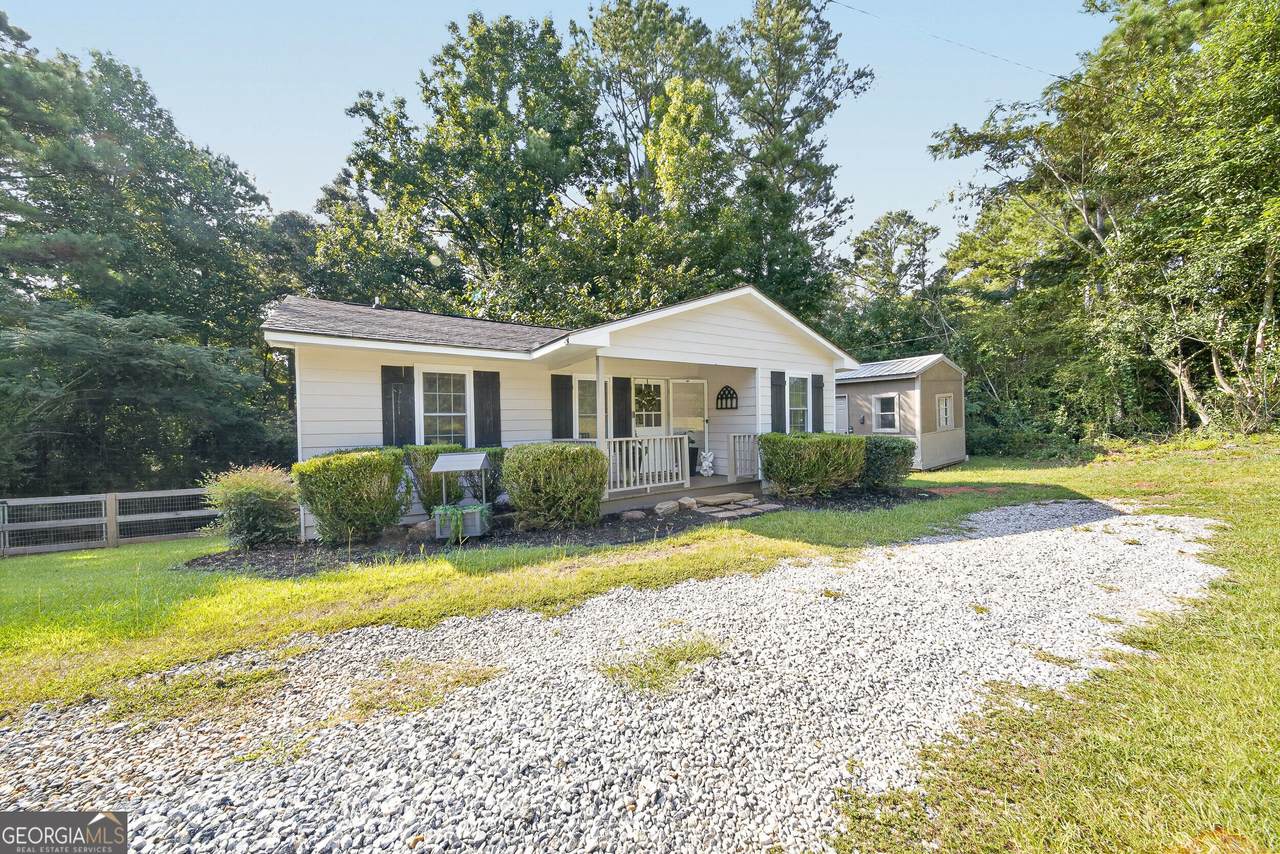 3914 Pine Lake Road - Photo 1