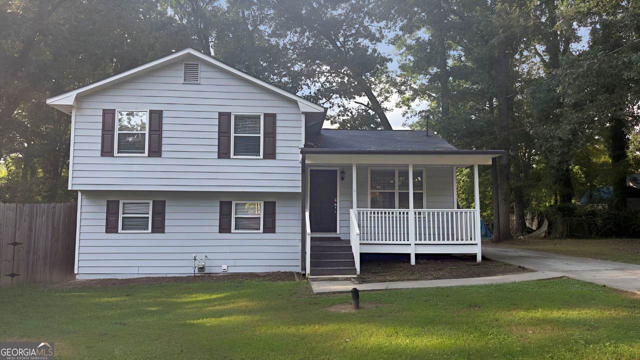 141 Hemlock Circle - Photo 1