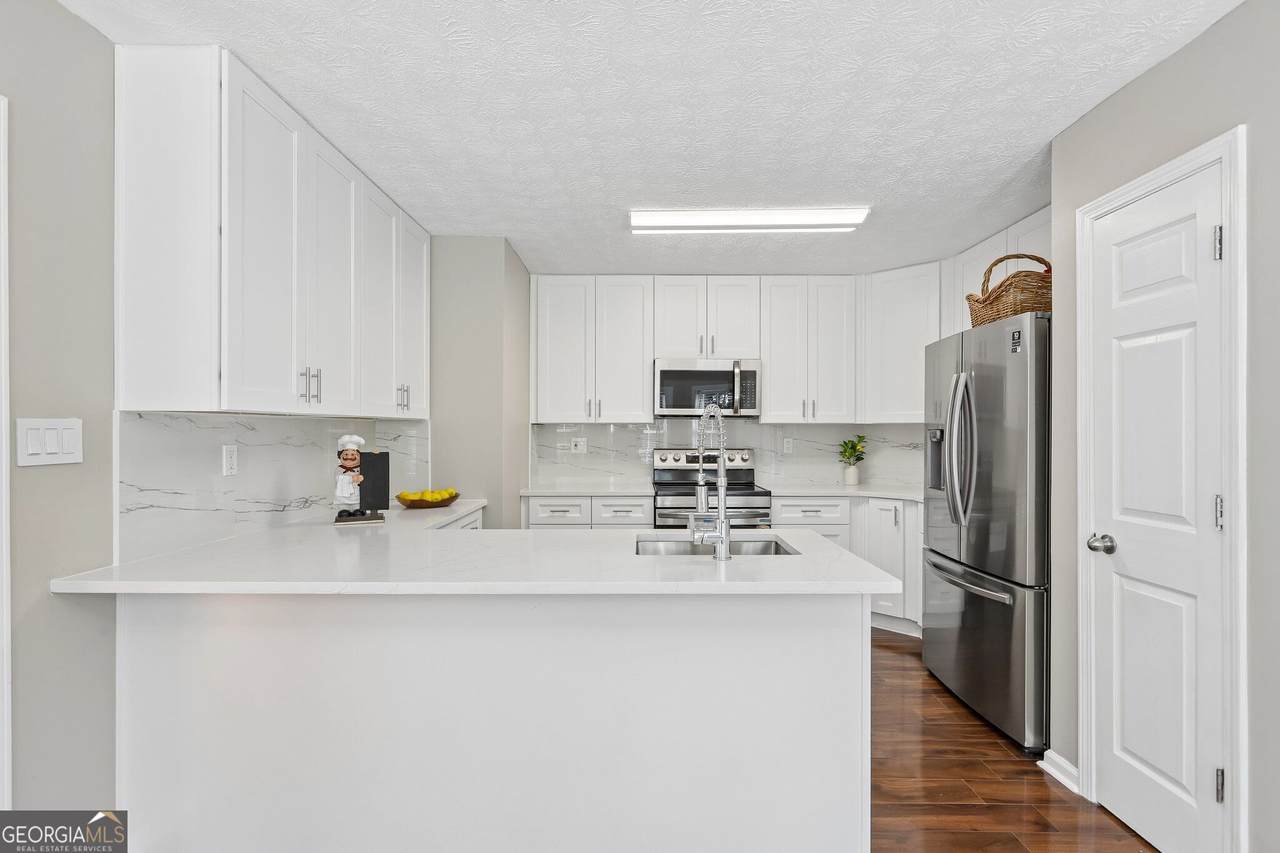 3921 Pine Gorge Court - Photo 1