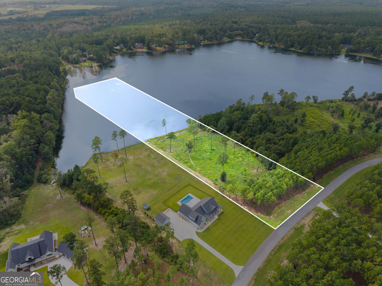 118 East Lake Drive - Photo 1