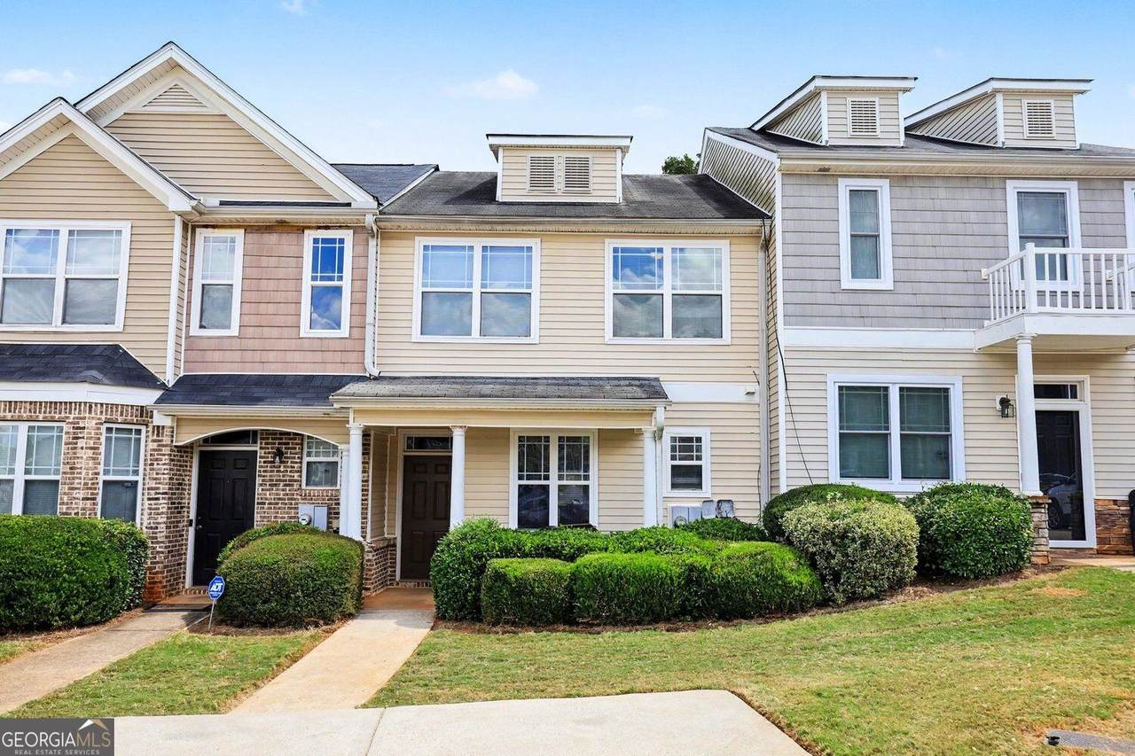 6404 Ellenwood Drive - Photo 1