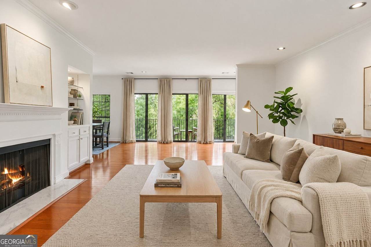 3071 Lenox Road - Photo 1
