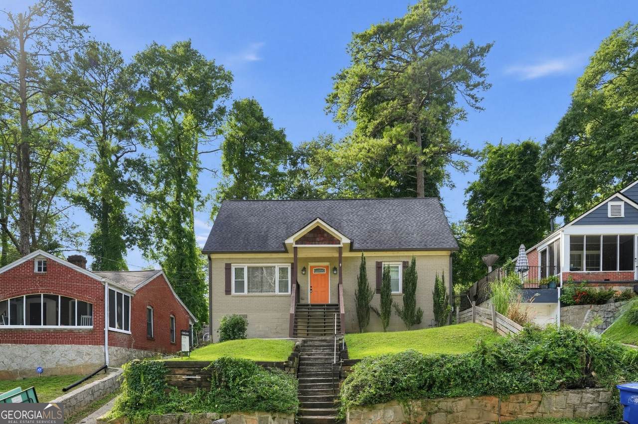 969 Gaston Street - Photo 1
