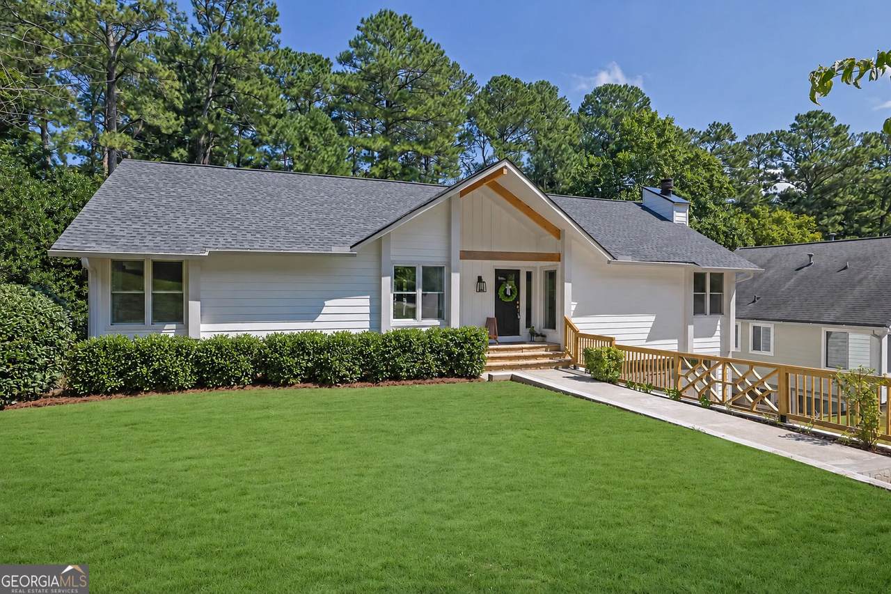 870 Muirfield Trace - Photo 1