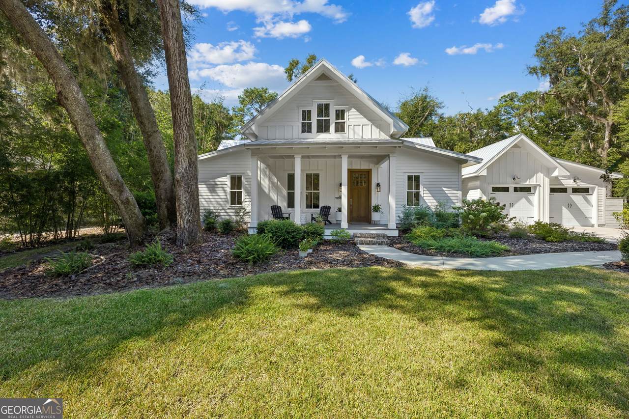 402 Teather Drive - Photo 1