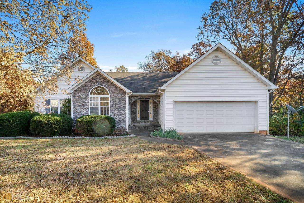 123 Bridgewater Drive - Photo 1