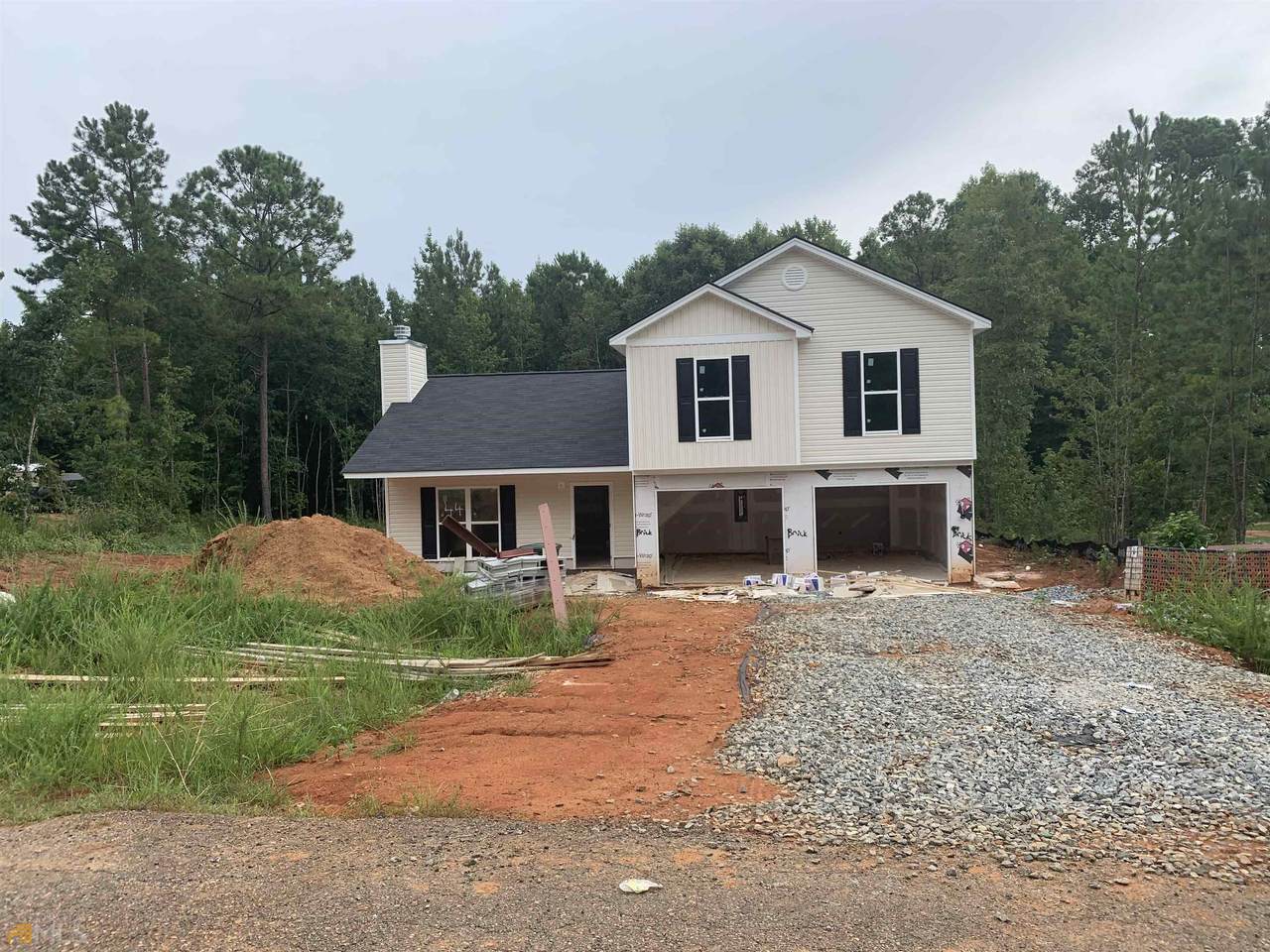 1072 Sara Hunter Ln - Photo 1