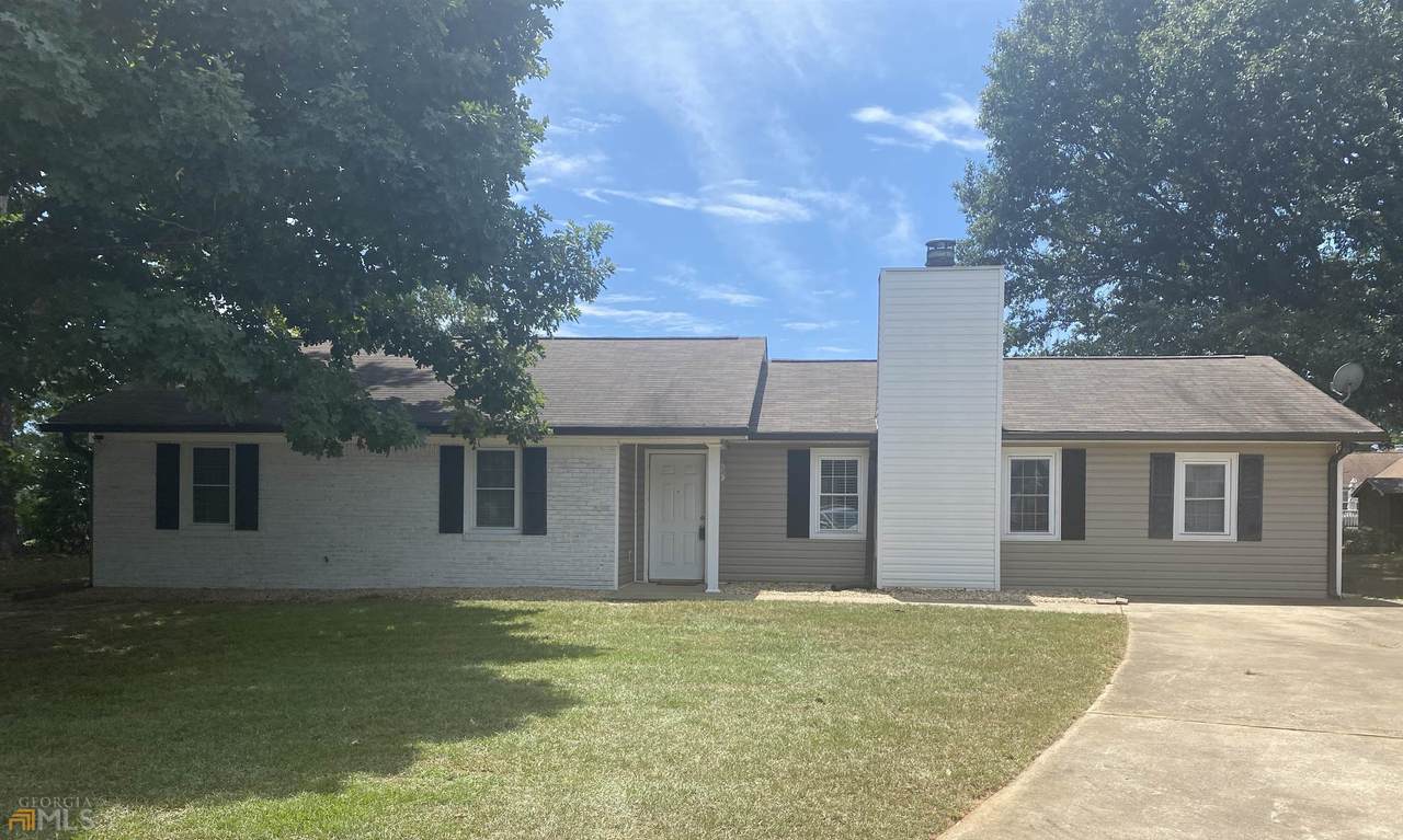 107 Foxwood Court - Photo 1