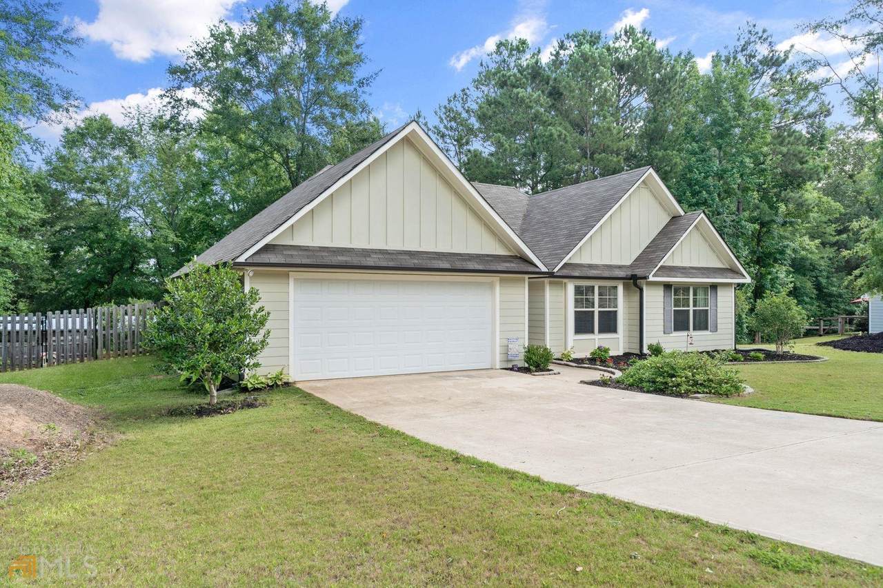 1070 Oak Hill Lane - Photo 1