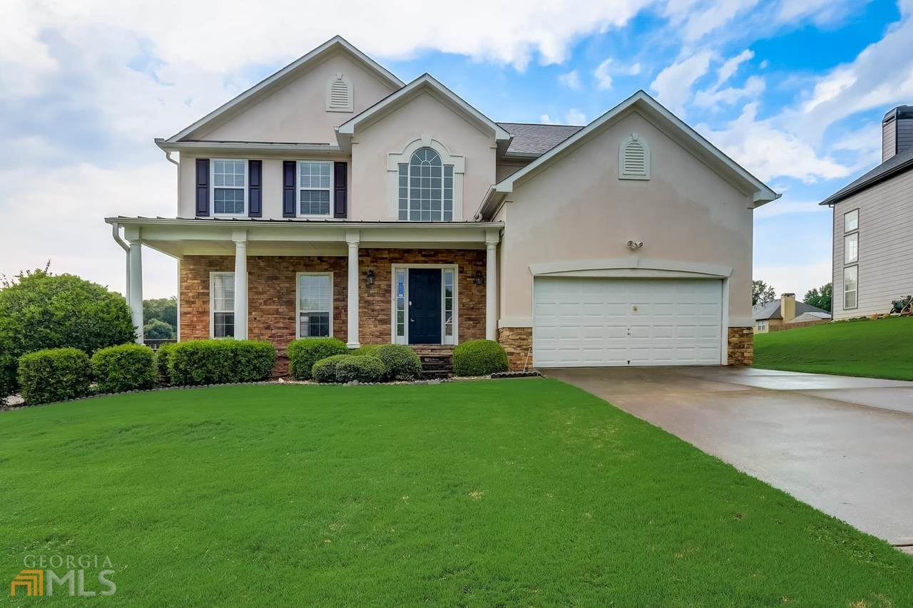 590 Martin Field - Photo 1