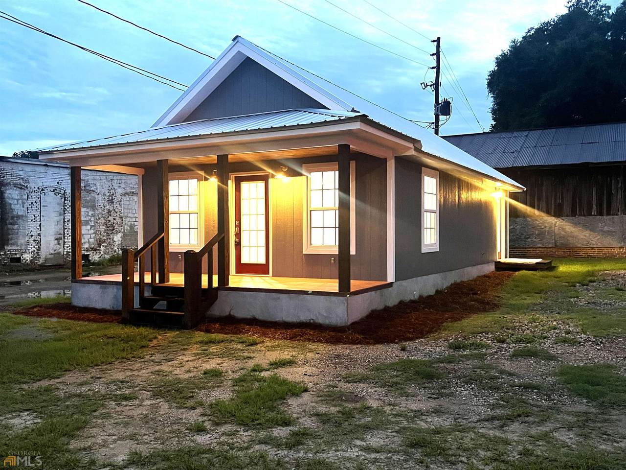 131 Masonic Street - Photo 1