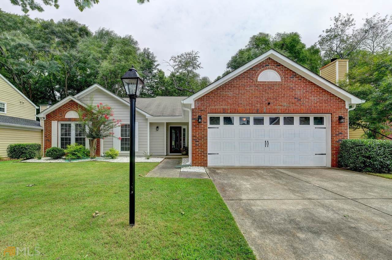 2915 Abbotts Pointe Drive - Photo 1
