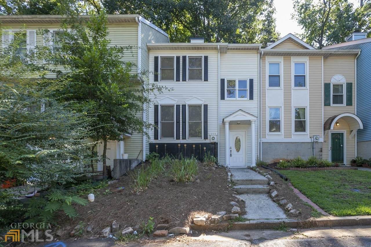 688 Stratford Green - Photo 1