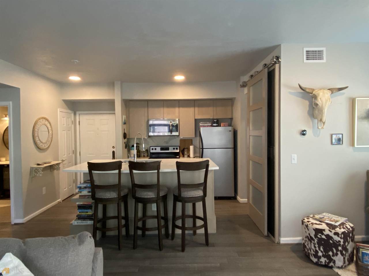 955 Juniper Street - Photo 1