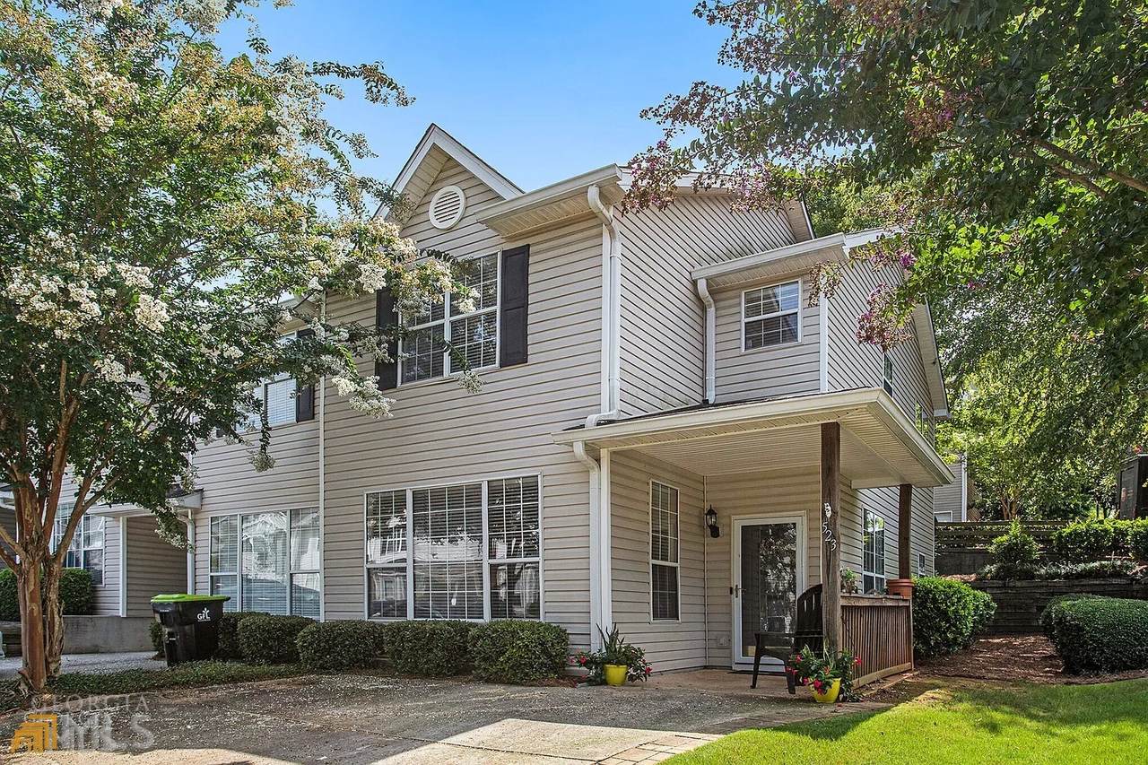 523 Rosewood Lane - Photo 1