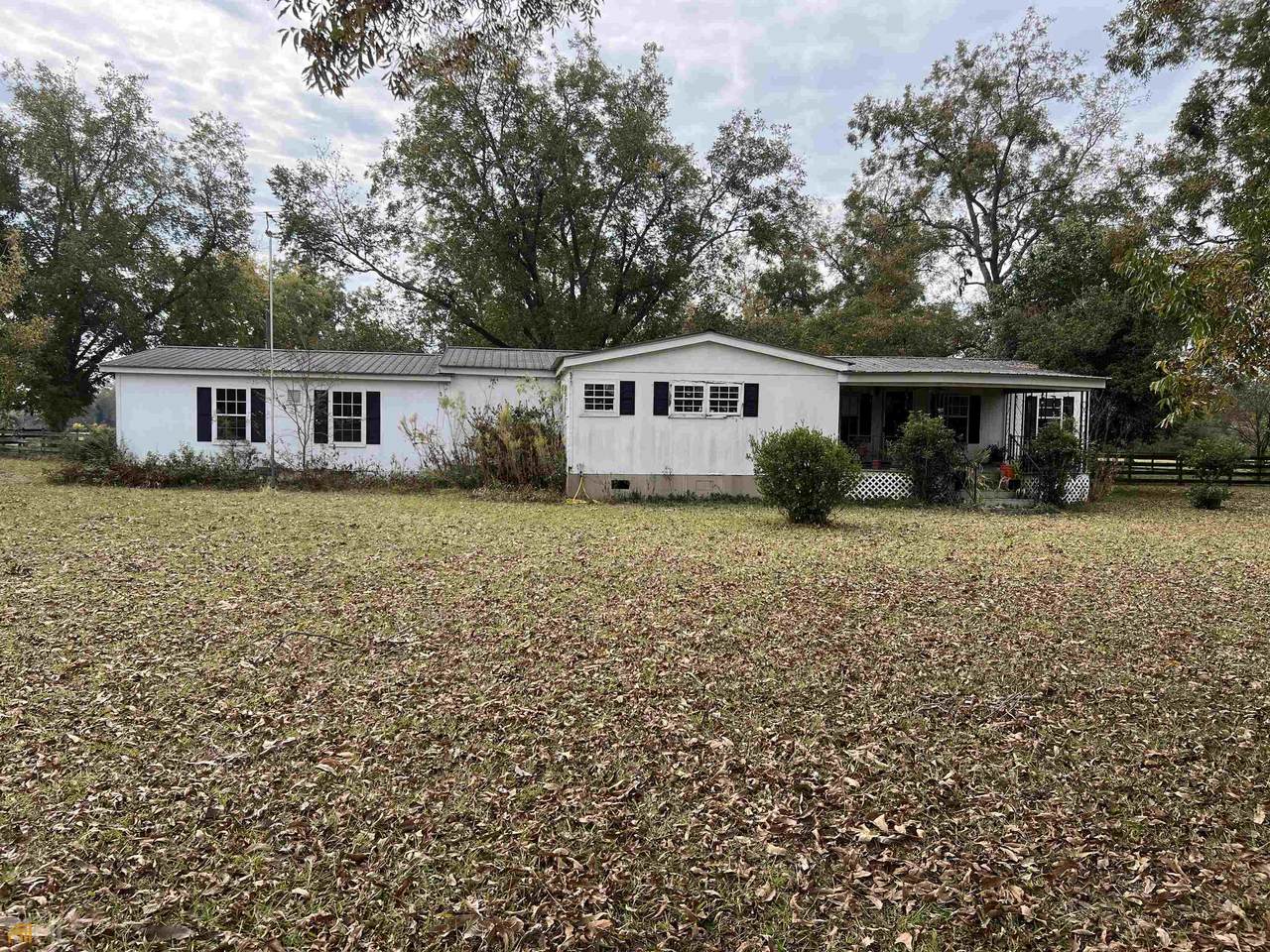 704 Roberson Road - Photo 1