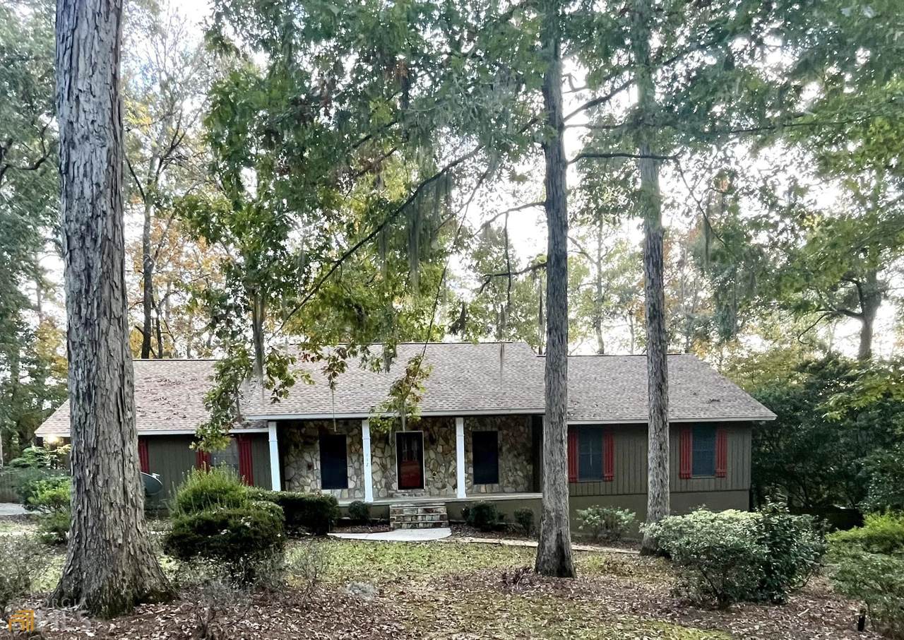 112 White Oak Circle - Photo 1