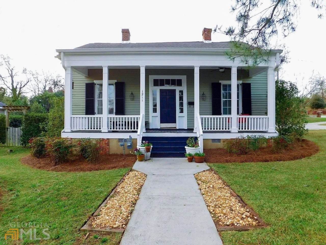 1211 Ross Street - Photo 1
