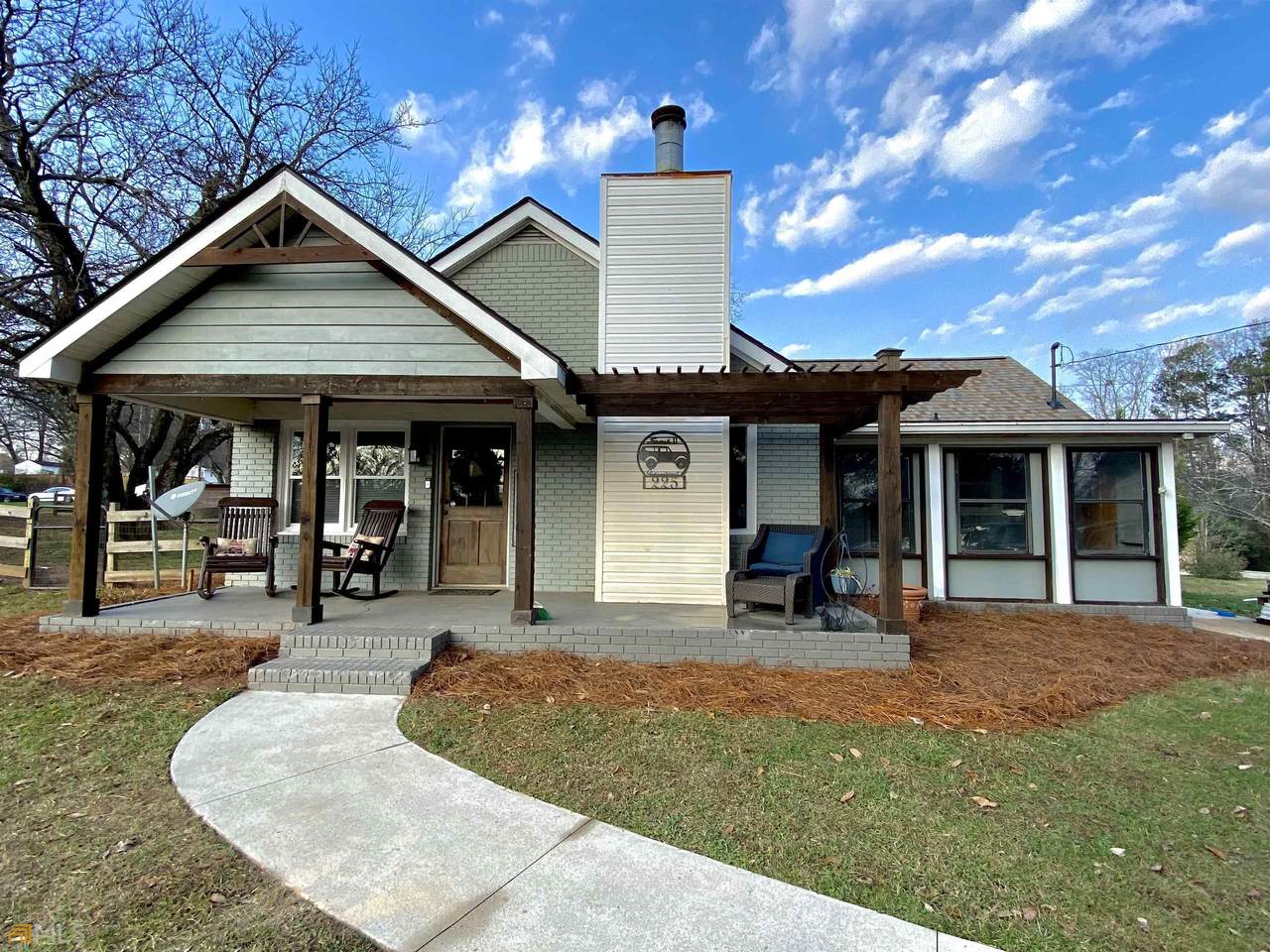 225 Edwards Street - Photo 1