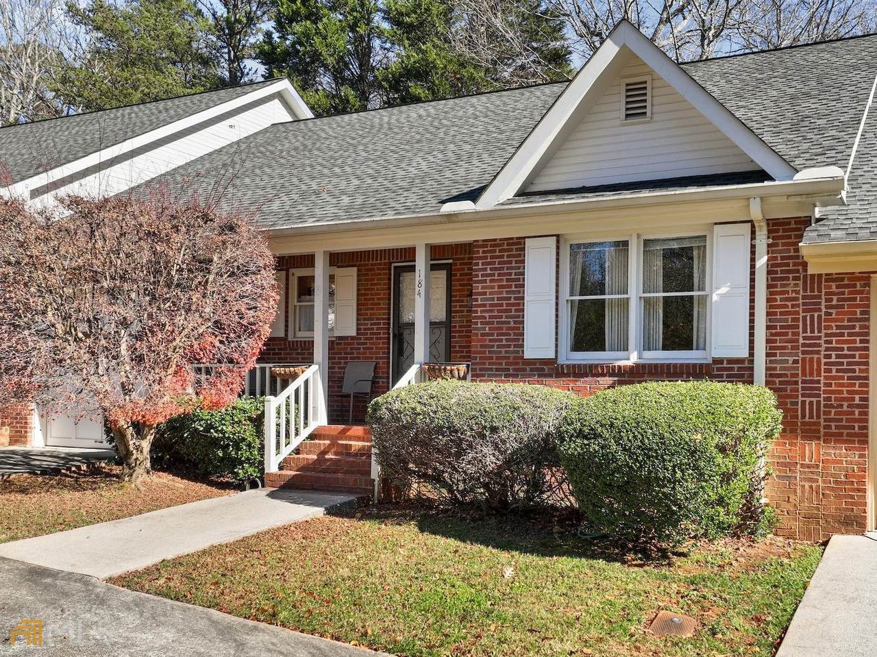 184 White Oak Court - Photo 1