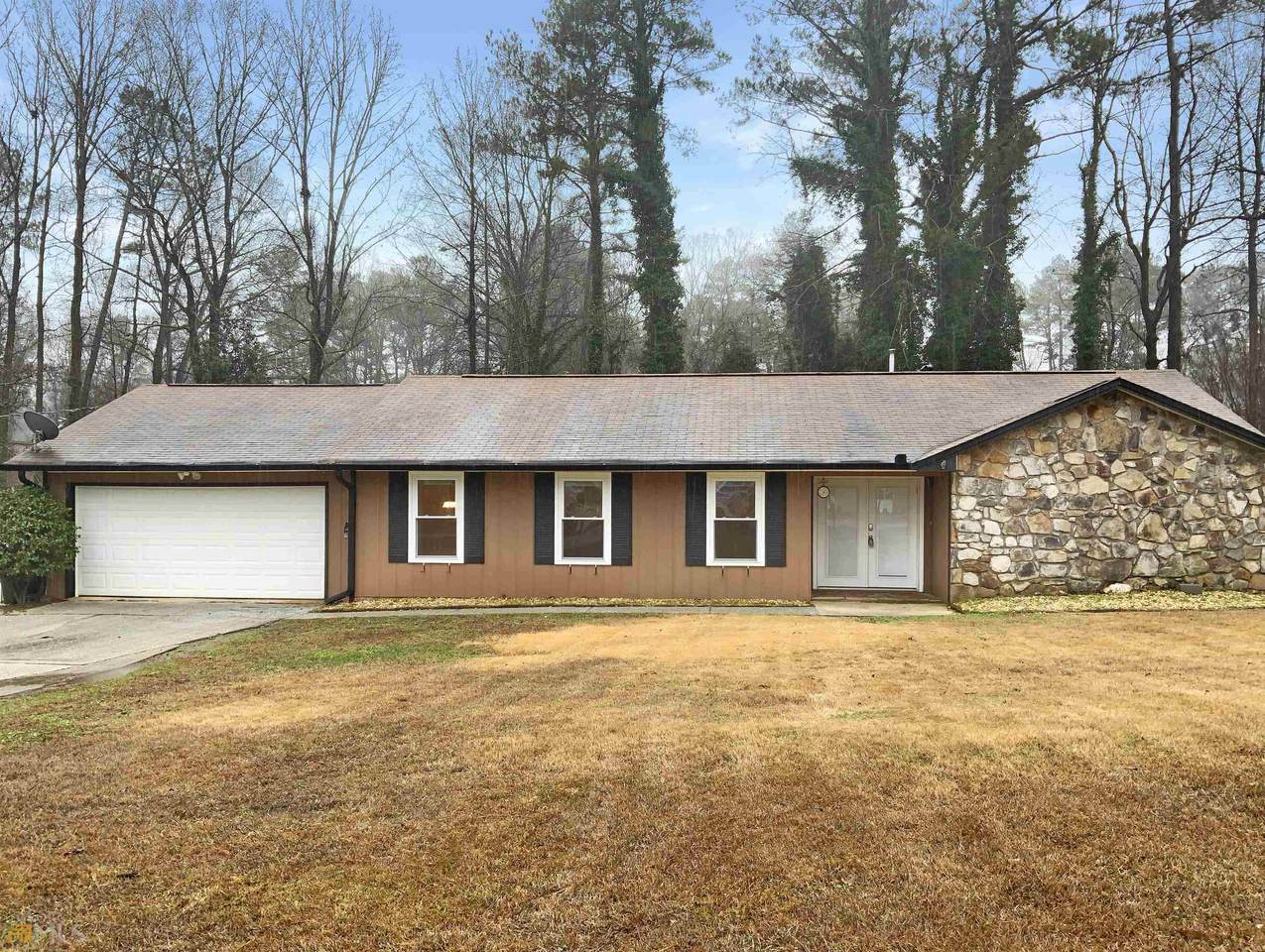 190 Suburban Drive - Photo 1