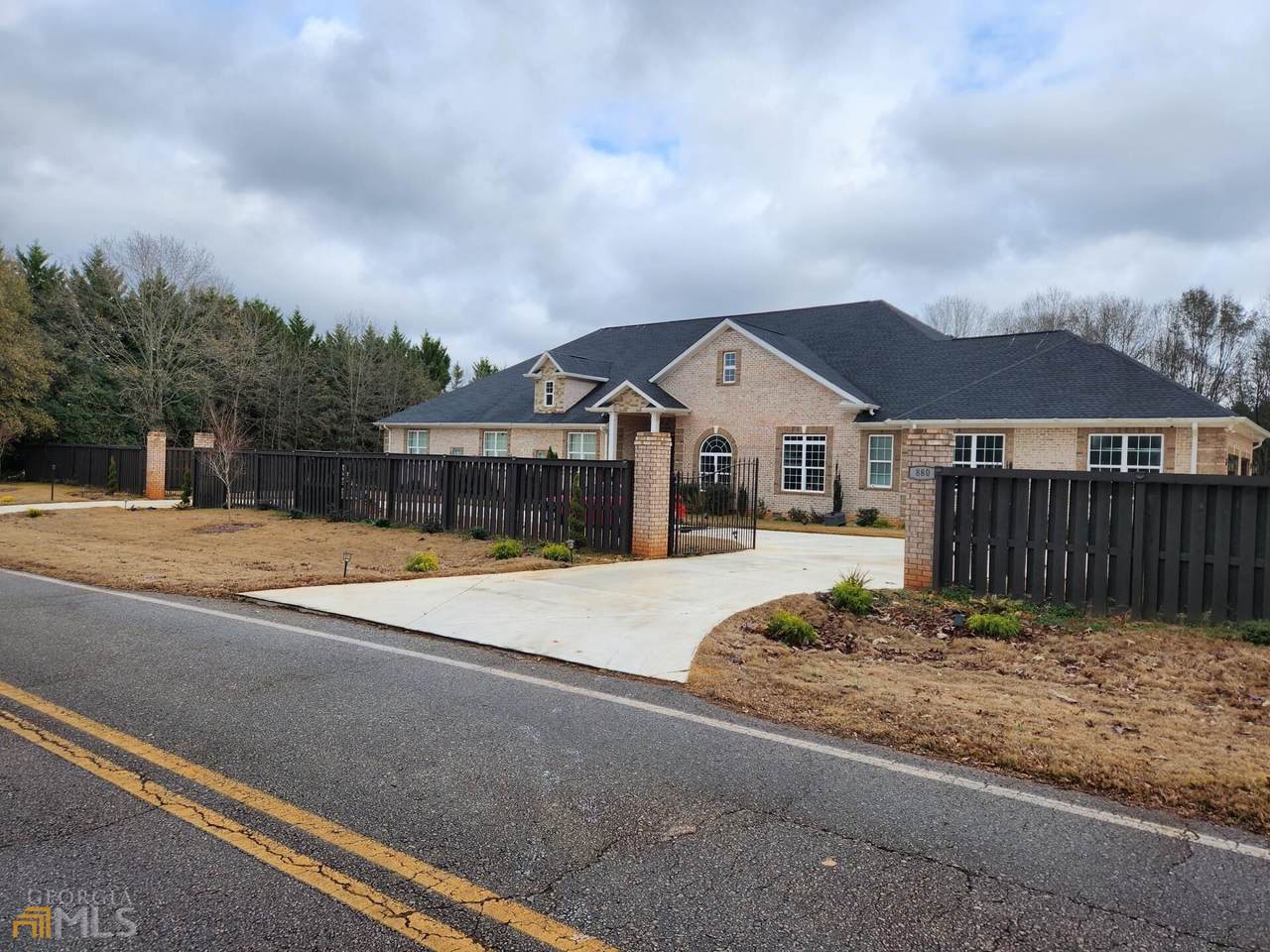 880 Sowell Road - Photo 1
