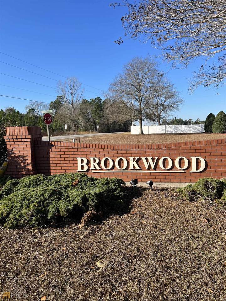802 Breckinridge Court - Photo 1