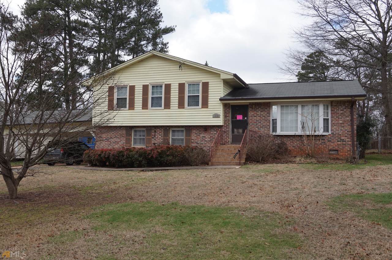 1633 Dellwood Circle - Photo 1