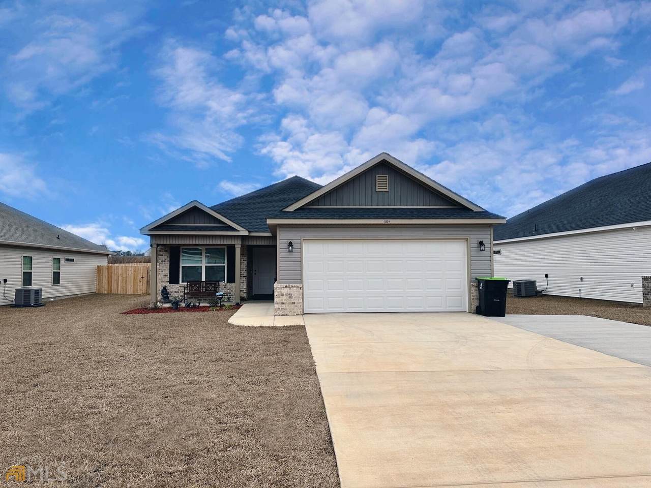 304 Lasso Drive - Photo 1