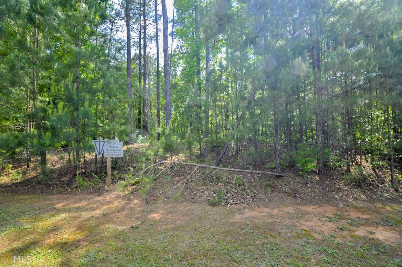 1060 Moss Creek Dr - Photo 1