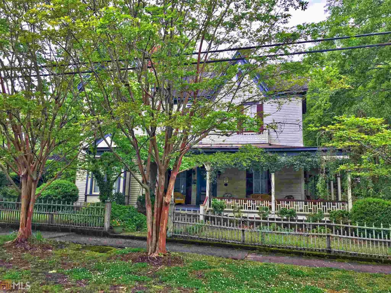 207 Hightower Trl - Photo 1