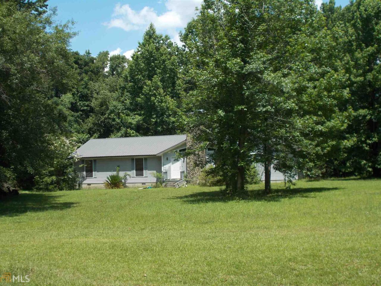 984 Chapman - Photo 1