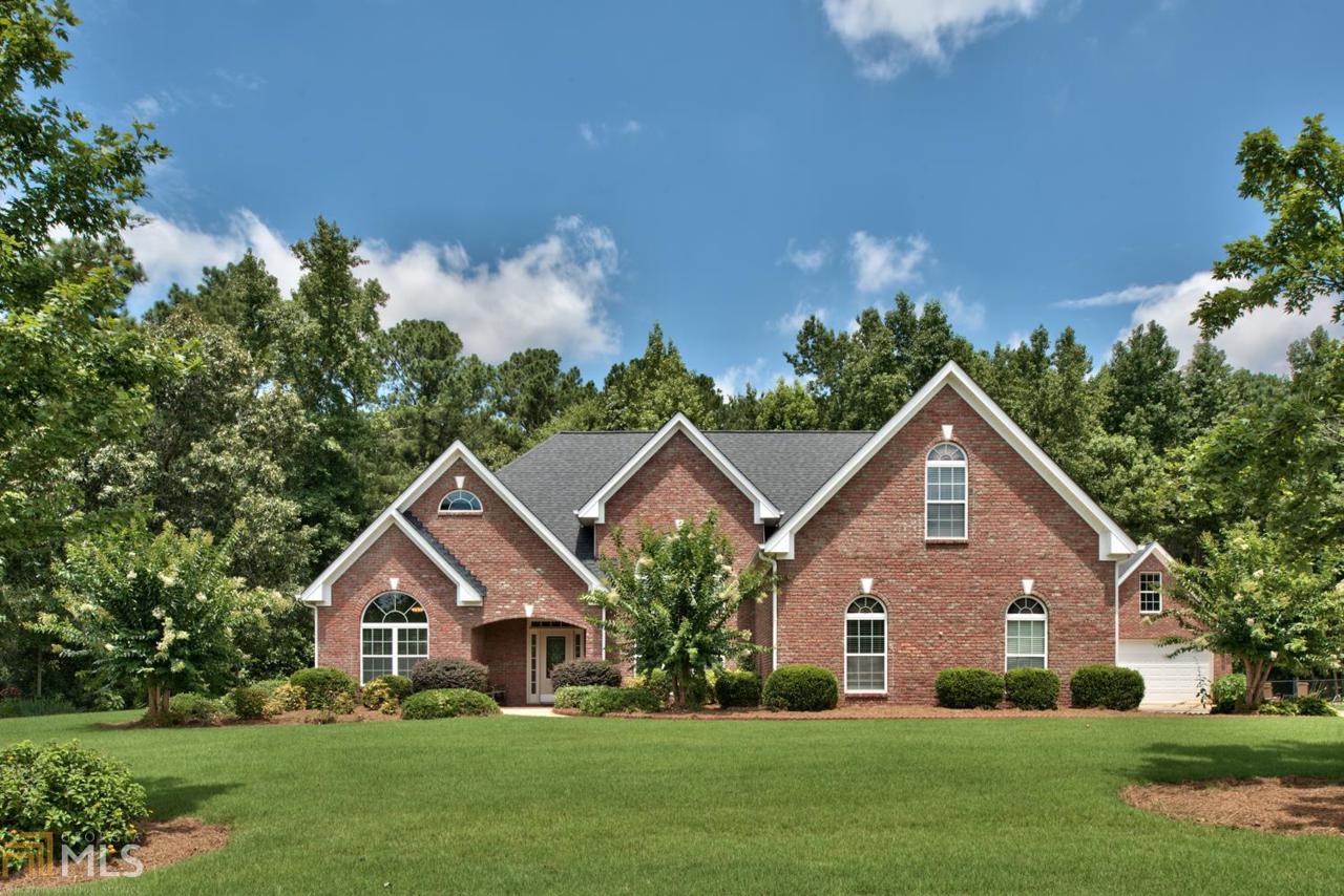 1240 Oakwood Pl - Photo 1