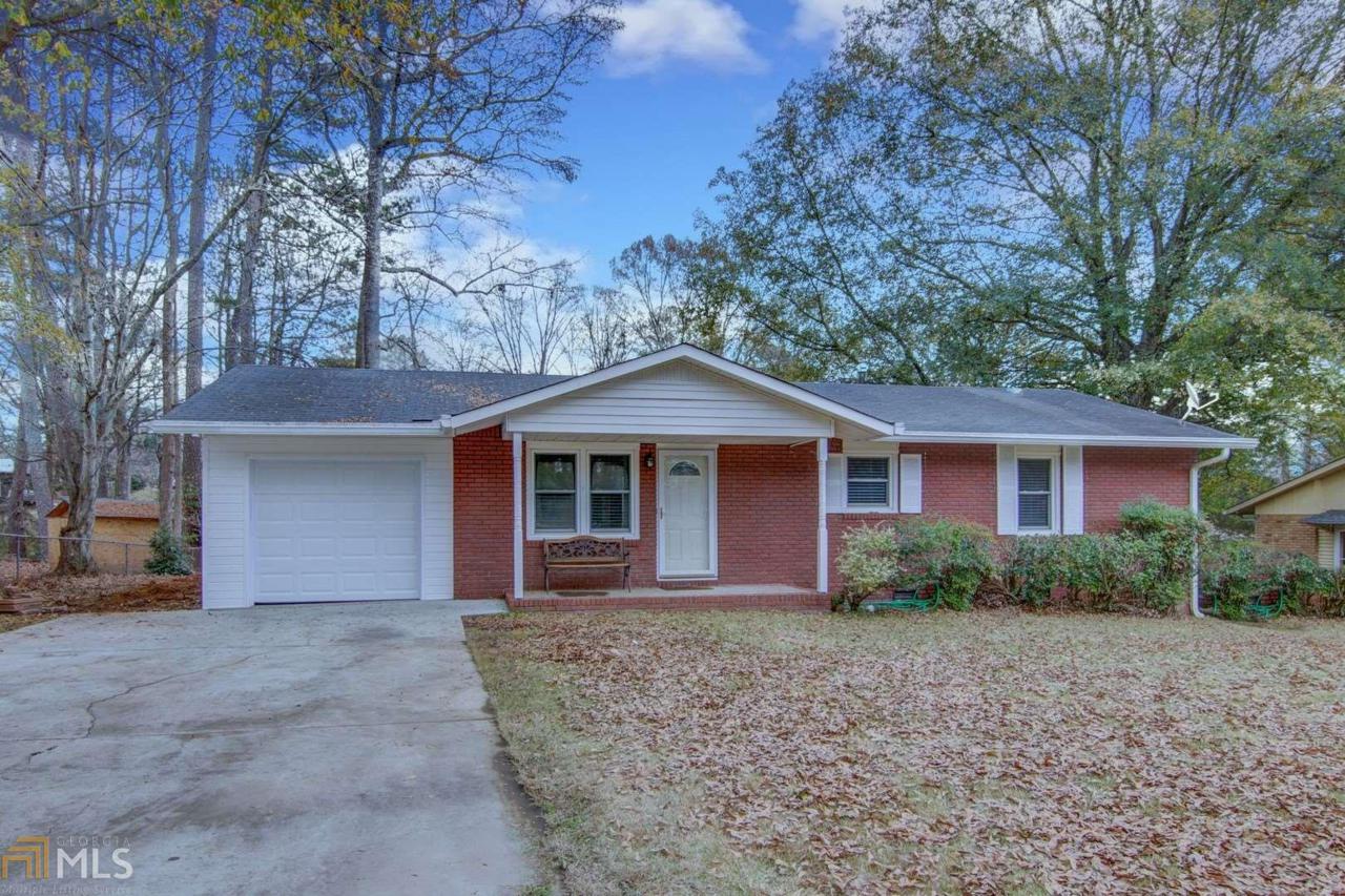 1011 Oriole Ln - Photo 1