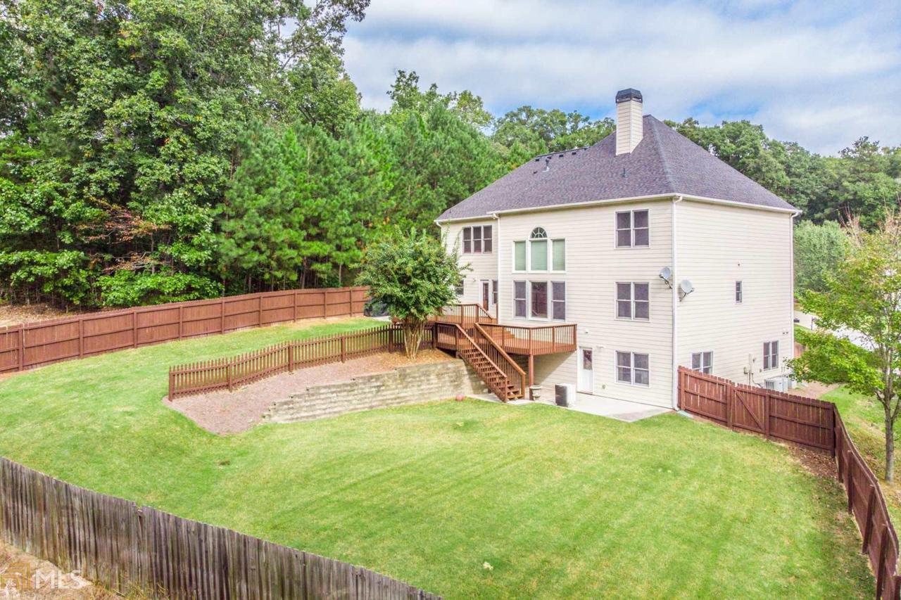 2404 Montclair Park Ln - Photo 1