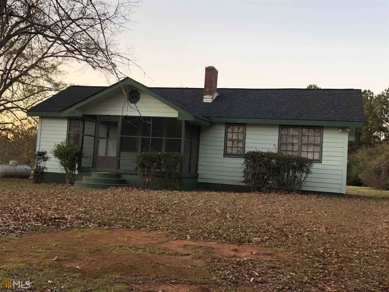 468 Willis Rd - Photo 1