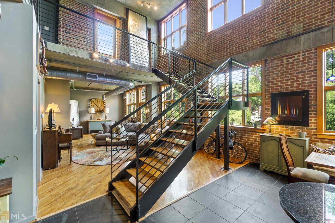 640 Glen Iris Dr - Photo 1