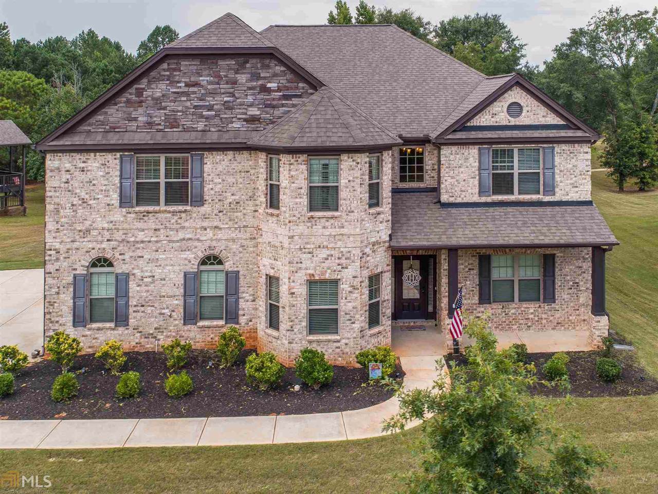 917 Donegal Dr - Photo 1