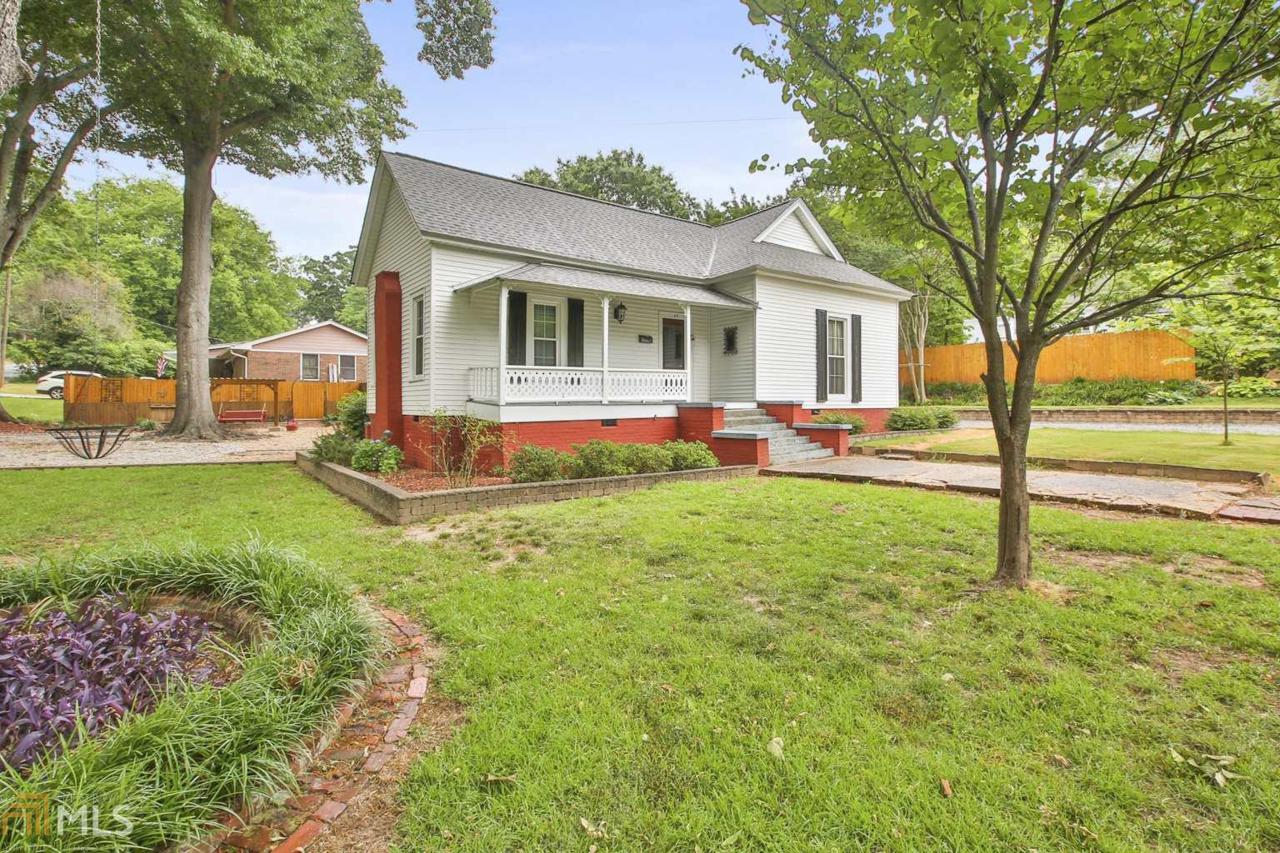 64 2nd Ave - Photo 1