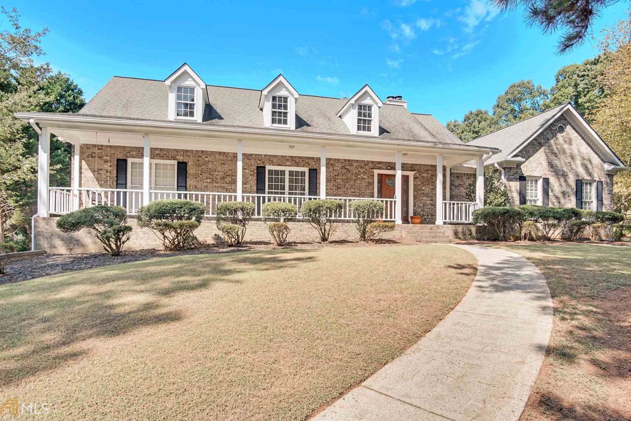 440 Saddlebrook Dr - Photo 1