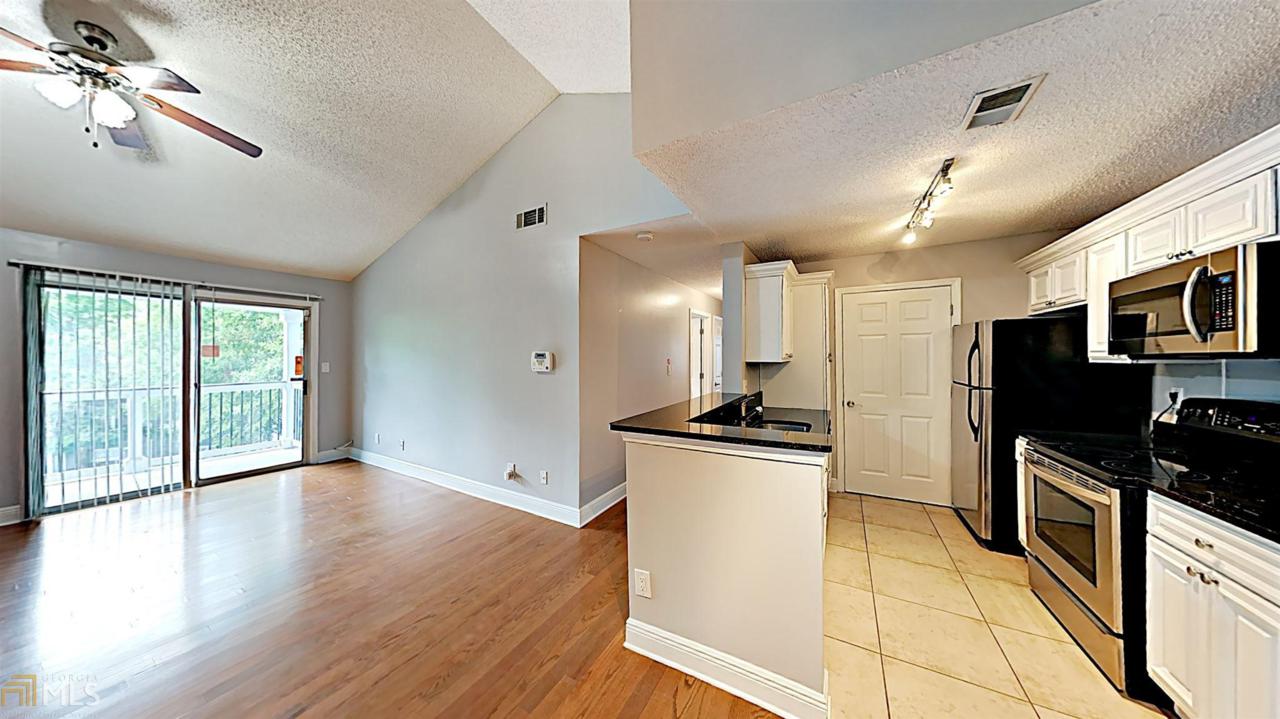 8301 Santa Fe Pkwy - Photo 1