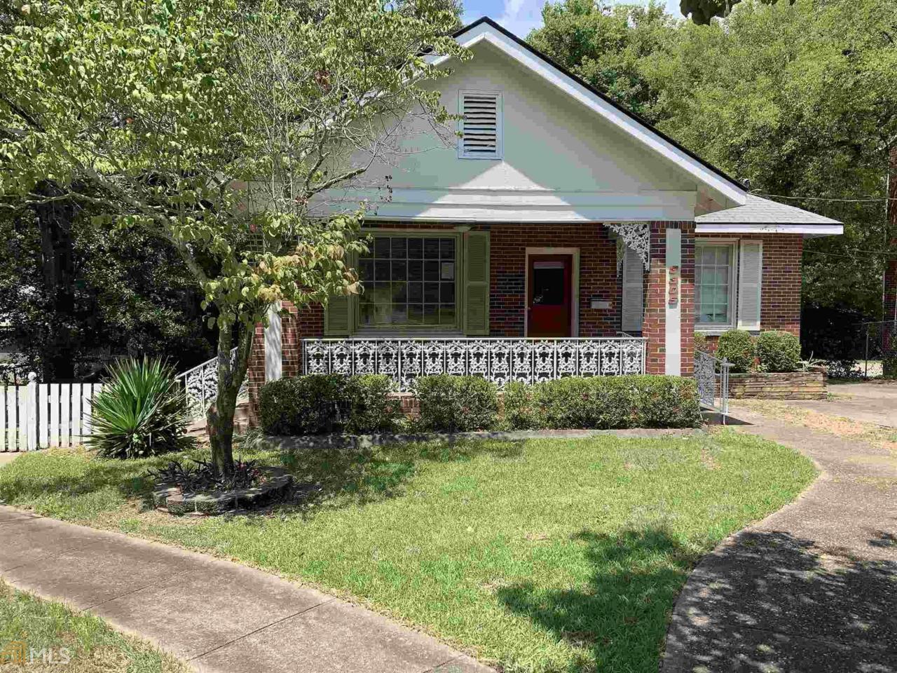 3305 12th Ave - Photo 1