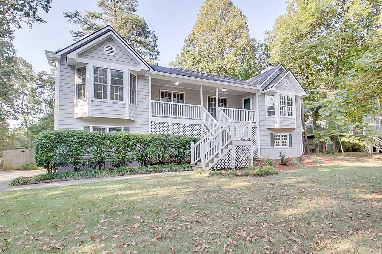 105 Robin Hood - Photo 1