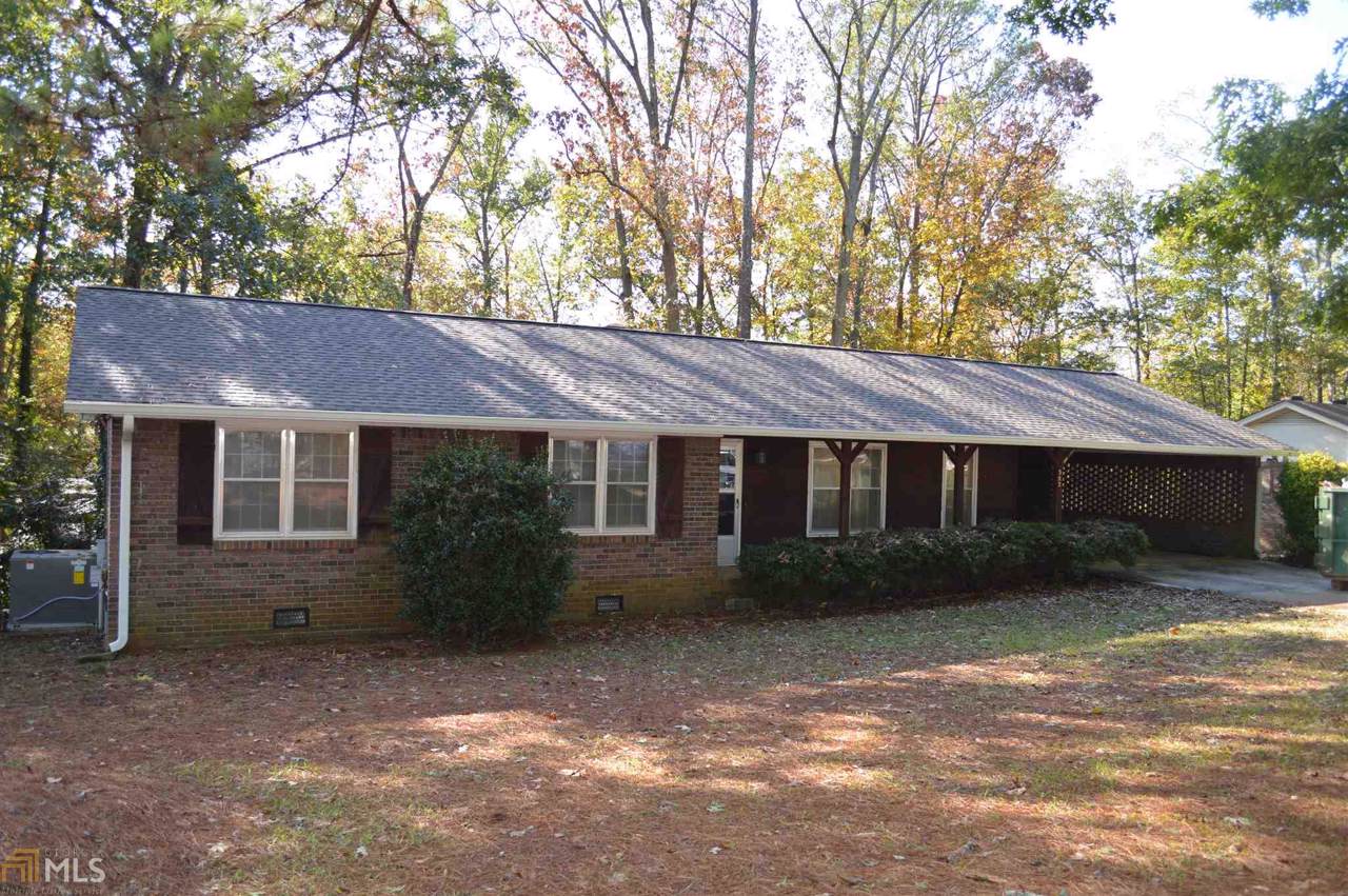 382 Oakridge Dr - Photo 1