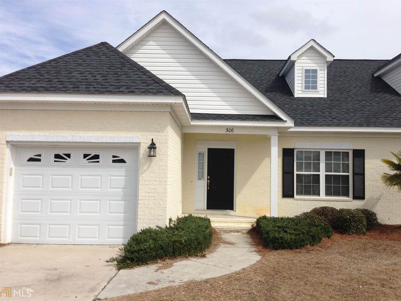306 Palm Ave - Photo 1