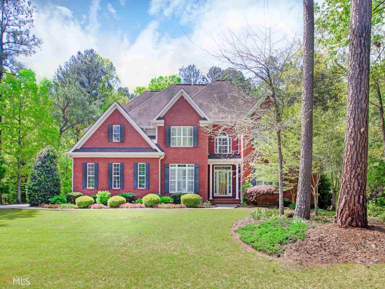 215 Ashley Forest - Photo 1