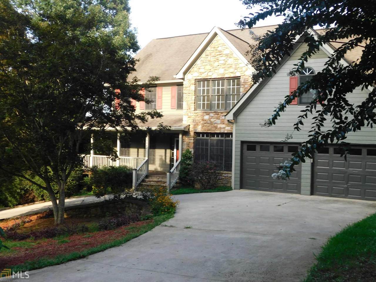 2624 Waters Edge Dr - Photo 1